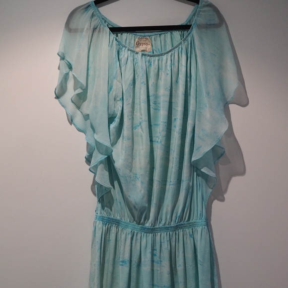 A Silk Dress - Picture 1 of 7